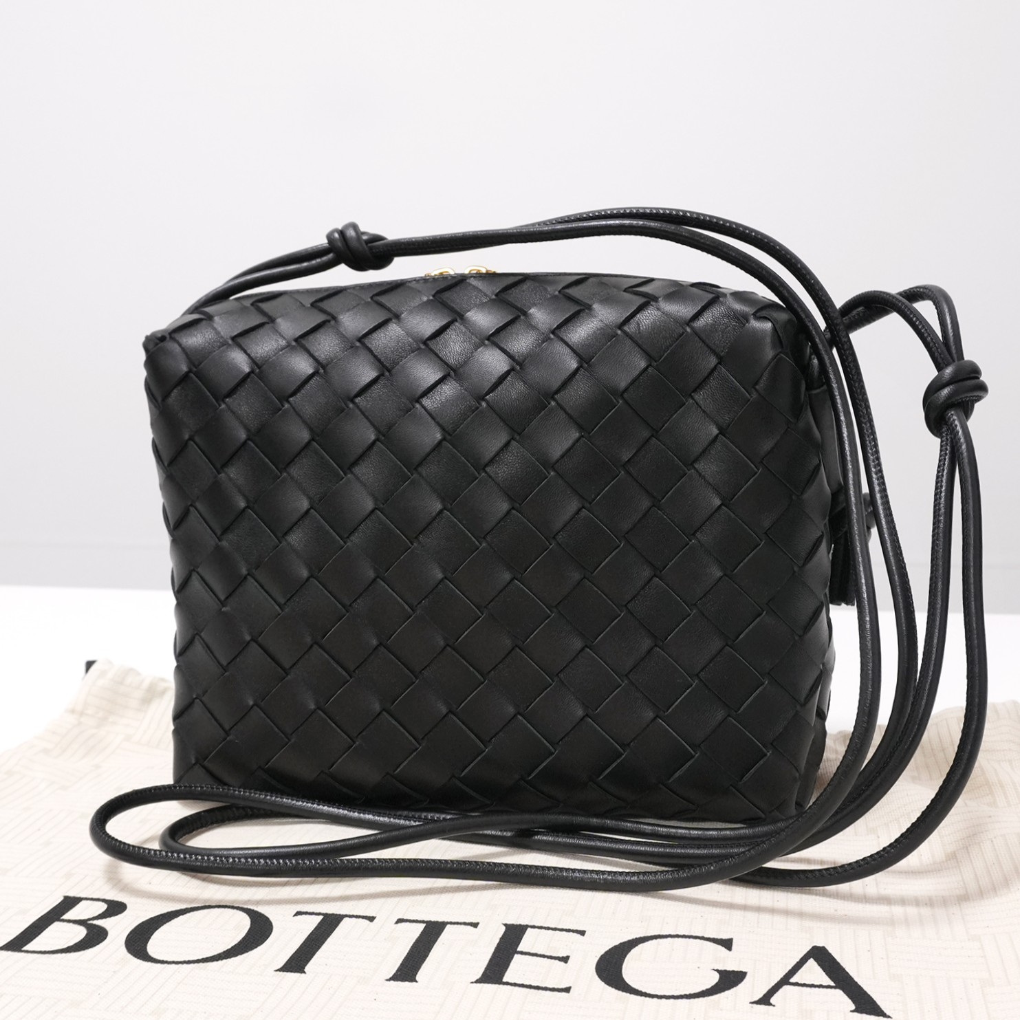 BOTTEGA VENETA Small Loop Camera Bag 723548 V1G11 Black Italy Auth